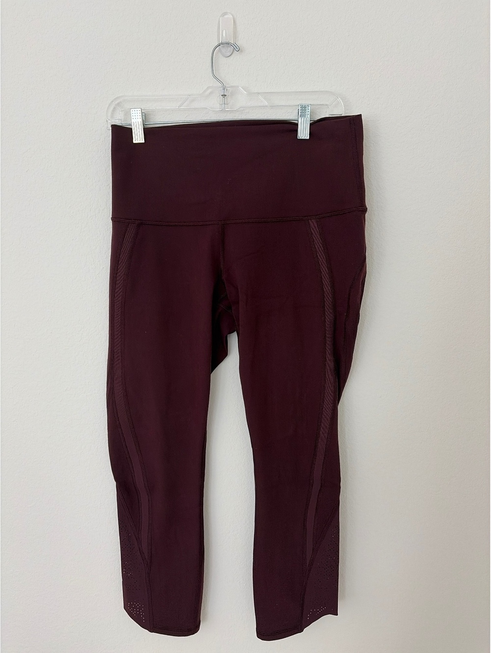 Lululemon Burgundy Detailed Athletic 7/8 Leggings Size 10